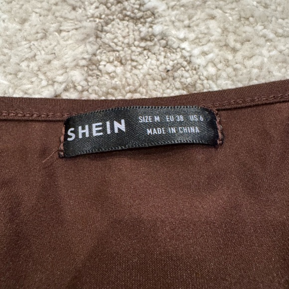 Halter top - Picture 3 of 4